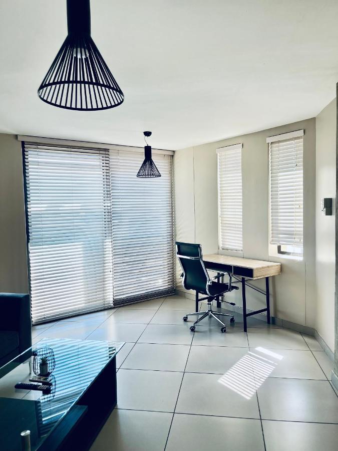 Modernluxe Apartment Windhoek Extérieur photo