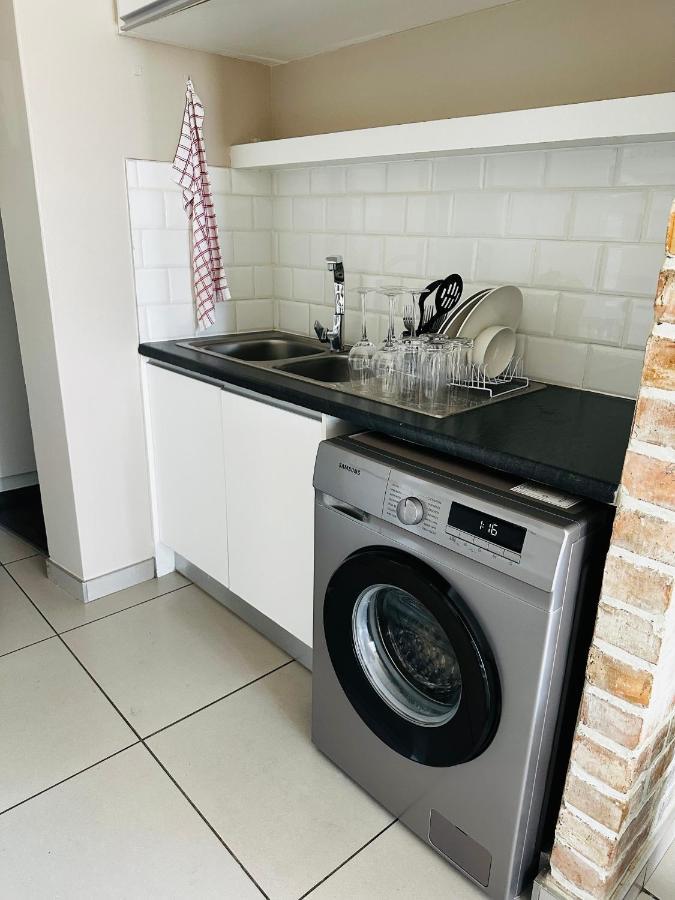 Modernluxe Apartment Windhoek Extérieur photo